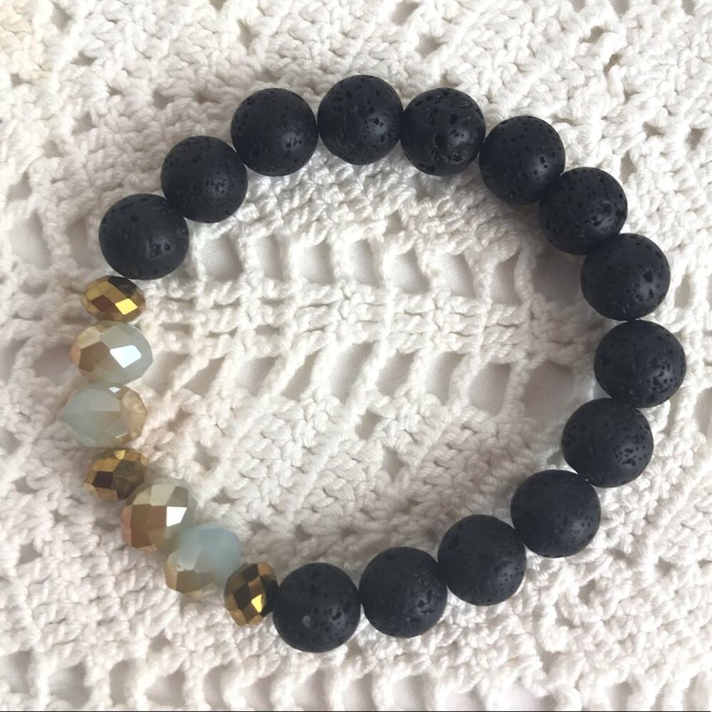 Lava Bead Diffuser Bracelet Aromatherapy Healing - Picture 2 of 2